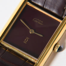 Load the image into the gallery viewer. 極美品 CARTIER カルティエ TANK LM VERMEIL マストタンク LM ヴェルメイユ 腕時計 1975713 GP レザー ボルドー文字盤 手巻き 中古 4a006044