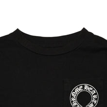 Load the image into the gallery viewer. CHROME HEARTS クロムハーツ ホースシュー ヘアリー クロス ロングTシャツ キッズ コットン ブラック サイズ2T 美品 中古 4a006245