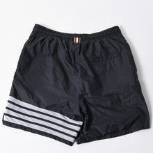 画像をギャラリービューアに読み込む, Thom Browne トムブラウン ハーフパンツ 半ズボン リップストップ 4-BAR トラックショートパンツ ブラック 美品 中古 4a006360