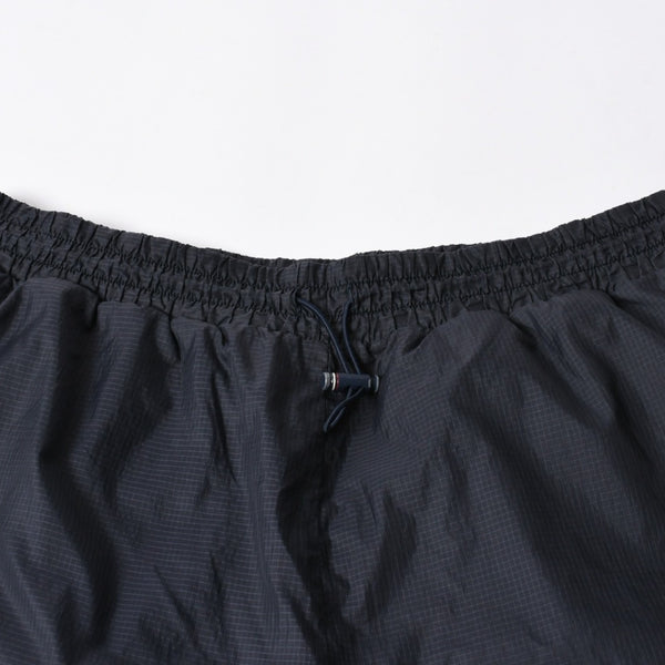 Thom Browne トムブラウン ハーフパンツ 半ズボン リップストップ 4-BAR トラックショートパンツ ブラック 美品 中古 4a006360