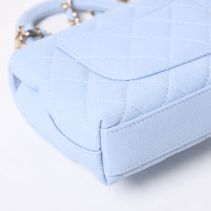 新品未使用品 CHANEL シャネル マトラッセ ココハンドル 14.5 ミニチェーン クラッチ バッグ ライトブルー ランダム番台 中古 4a006467