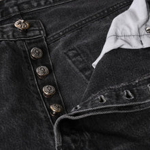 画像をギャラリービューアに読み込む, 極美品 CHROME HEARTS クロムハーツ Levi's リーバイス 501 デニム ブラック クロスパッチ ラージクロス スモールクロス サイズ34 中古 4a006484