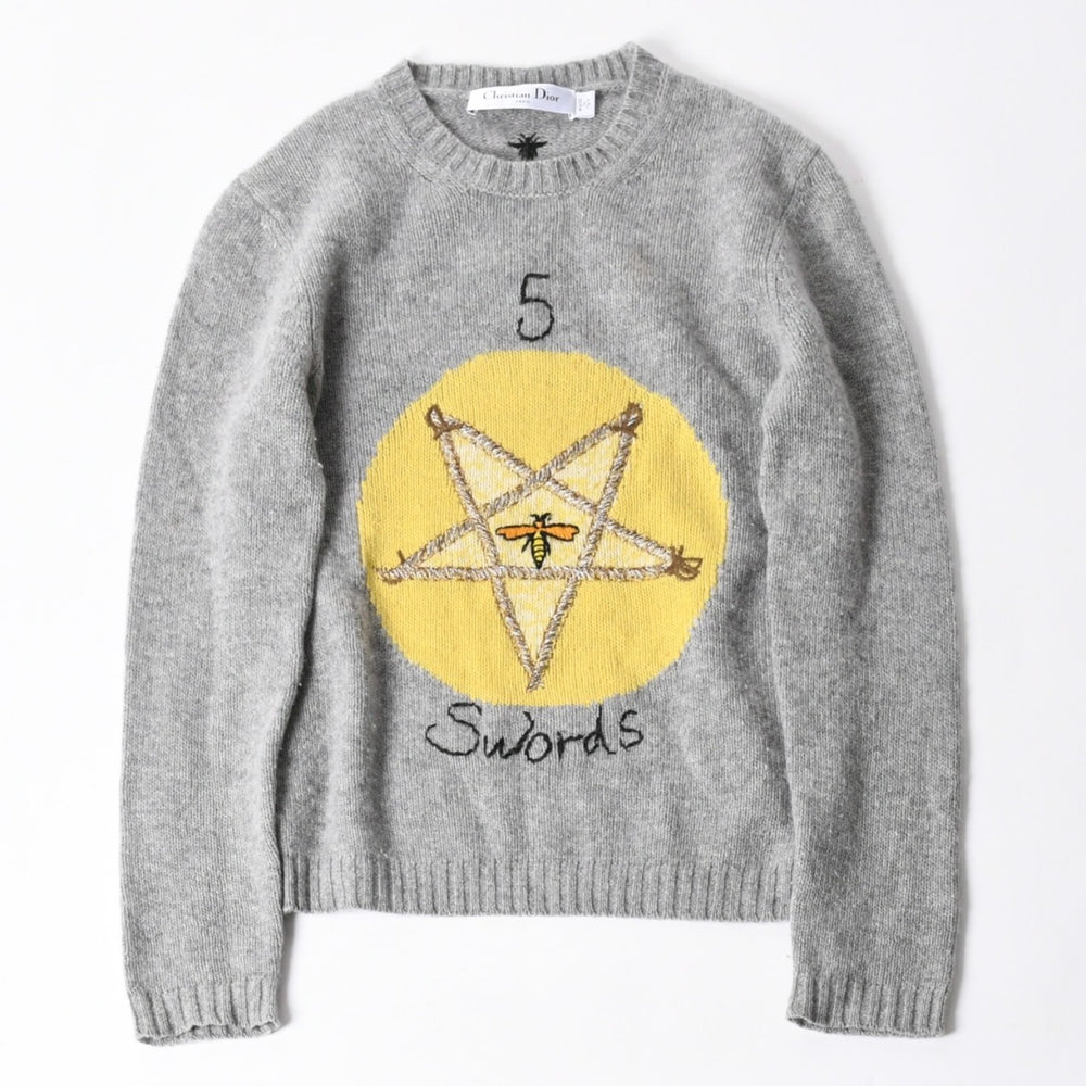 CHIRSTIAN DIOR クリスチャンディオール 5 Swords カシミヤセーター 8C24567ZL104 マリア グラツィア キウリ ペンタグラム 蜂刺繍 グレー イエロー 美品 中古 4a006391