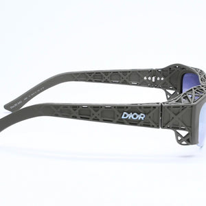 Like new condition CHRISTIAN DIOR sunglasses, eyewear, Dior3D S4U, size 60.◻15 135 Khaki Blue Used 4a006372