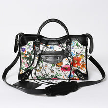 画像をギャラリービューアに読み込む, 新品同様 GUCCI グッチ BALENCIAGA バレンシアガ ネオクラシック シティ ザ・ハッカープロジェクト 681695 525040 ホワイト マルチカラー 中古 4a006045