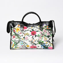 画像をギャラリービューアに読み込む, 新品同様 GUCCI グッチ BALENCIAGA バレンシアガ ネオクラシック シティ ザ・ハッカープロジェクト 681695 525040 ホワイト マルチカラー 中古 4a006045