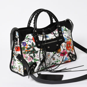 新品同様 GUCCI グッチ BALENCIAGA バレンシアガ ネオクラシック シティ ザ・ハッカープロジェクト 681695 525040 ホワイト マルチカラー 中古 4a006045