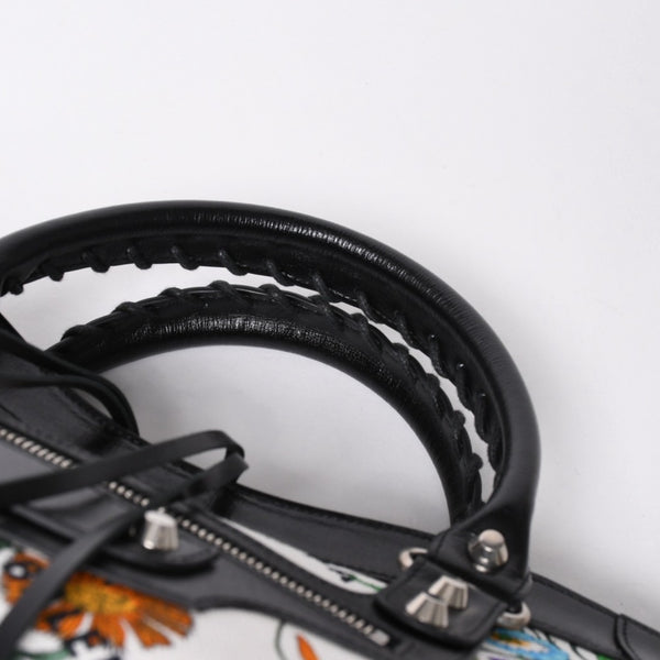 新品同様 GUCCI グッチ BALENCIAGA バレンシアガ ネオクラシック シティ ザ・ハッカープロジェクト 681695 525040 ホワイト マルチカラー 中古 4a006045