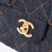 Load the image into the gallery viewer. 新品未使用 CHANEL シャネル デカマトラッセ38 Sフラップ Wチェーンショルダーバッグ ランダム番台 ココマーク デニム 中古 4a006419