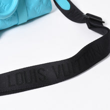 Load the image into the gallery viewer. 極美品 LOUIS VUITTON ルイヴィトン キーポルバンドリエール 25 モノグラムトリヨン ターコイズ ハンドバッグ レザー M11996 中古 4a006254