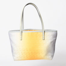 将图片加载到图库查看器中。 極美品 FENDI フェンディ ズッキーノ FFロゴ トートバッグ ハンドバッグ 8BH099 キャンバス レザー グレー イエロー 中古 4a006497