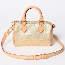 将图片加载到图库查看器中。 極美品 LOUIS VUITTON ルイヴィトン Hand Bag ハンドバッグ Shoulder Bag ショルダーバッグ モノグラムジャガード ナノスピーディ M82242 ゴールド ベージュ 中古 4a006443