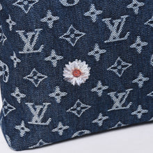 将图片加载到图库查看器中。 新品未使用品 LOUIS VUITTON ルイヴィトン ハンドバッグ クラッチバッグ M27559 ポシェット・ヴォワヤージュ モノグラムデニム 中古 4a006421