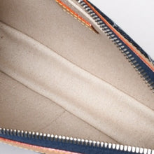 将图片加载到图库查看器中。 新品未使用品 LOUIS VUITTON ルイヴィトン ハンドバッグ クラッチバッグ M27559 ポシェット・ヴォワヤージュ モノグラムデニム 中古 4a006421