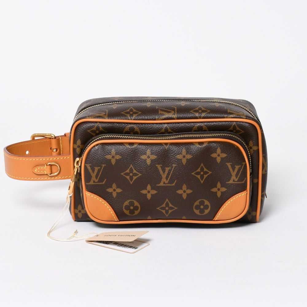 新品同様品 LOUIS VUITTON ルイヴィトン ロッカー ドップ・キッド カーゴ M2A501 クラッチバッグ ハンドバッグ ブラウン ゴールド金具 中古 4a006420
