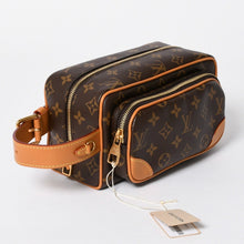 画像をギャラリービューアに読み込む, 新品同様品 LOUIS VUITTON ルイヴィトン ロッカー ドップ・キッド カーゴ M2A501 クラッチバッグ ハンドバッグ ブラウン ゴールド金具 中古 4a006420