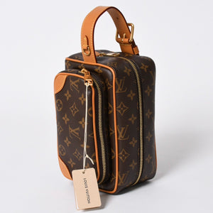 新品同様品 LOUIS VUITTON ルイヴィトン ロッカー ドップ・キッド カーゴ M2A501 クラッチバッグ ハンドバッグ ブラウン ゴールド金具 中古 4a006420