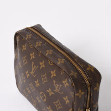 Load the image into the gallery viewer. LOUIS VUITTON ルイヴィトン トゥルーストワレット23 コスメポーチ クラッチバッグ ポーチ モノグラム ブラウン 良品 中古 4b010807