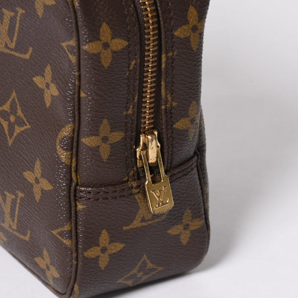LOUIS VUITTON ルイヴィトン トゥルーストワレット23 コスメポーチ クラッチバッグ ポーチ モノグラム ブラウン 良品 中古 4b010807