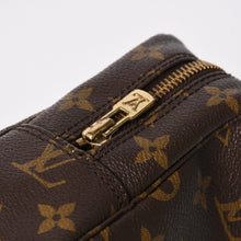 Load the image into the gallery viewer. LOUIS VUITTON ルイヴィトン トゥルーストワレット23 コスメポーチ クラッチバッグ ポーチ モノグラム ブラウン 良品 中古 4b010807