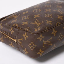 Load the image into the gallery viewer. LOUIS VUITTON ルイヴィトン トゥルーストワレット23 コスメポーチ クラッチバッグ ポーチ モノグラム ブラウン 良品 中古 4b010807
