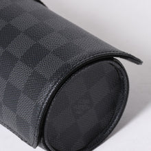 Load the image into the gallery viewer. 極美品 LOUIS VUITTON ルイヴィトン 時計ケース ダミエグラフィット エテュイ 3モントル 3本用ウォッチケース 時計ケース 筒型 マルチポーチ N41137 中古 4a006422