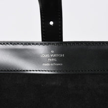 Load the image into the gallery viewer. 極美品 LOUIS VUITTON ルイヴィトン 時計ケース ダミエグラフィット エテュイ 3モントル 3本用ウォッチケース 時計ケース 筒型 マルチポーチ N41137 中古 4a006422