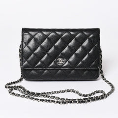 極美品 CHANEL シャネル チェーンウォレット 長財布 AP0250 22番台 ココマーク キャビアスキン ブラック シルバー金具 中古 4a004351