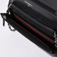 将图片加载到图库查看器中。 極美品 CHANEL シャネル チェーンウォレット 長財布 AP0250 22番台 ココマーク キャビアスキン ブラック シルバー金具 中古 4a004351