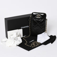 新品未使用品 CHANEL シャネル チェーンショルダー シャイニー パテントレザー ランダム番台 マトラッセ ココマーク フォンケース 中古 4a006466