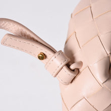 画像をギャラリービューアに読み込む, 新品同様品 BOTTEGA VENETA ボッテガヴェネタ イントレチャート 2WAY ハンドバッグ ショルダーバッグ ピンク ゴールド金具 A00621123X 中古 4a006237