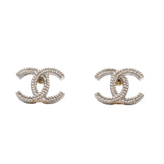 極美品 CHANEL シャネル ピアス スリム ココマーク チェーン柄 ゴールド 06P 刻印片側 earrings slim CC chain 06P GD 美品 中古 4a000639