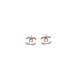 極美品 CHANEL シャネル ピアス スリム ココマーク チェーン柄 ゴールド 06P 刻印片側 earrings slim CC chain 06P GD 美品 中古 4a000639