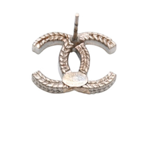極美品 CHANEL シャネル ピアス スリム ココマーク チェーン柄 ゴールド 06P 刻印片側 earrings slim CC chain 06P GD 美品 中古 4a000639