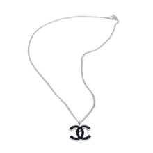 画像をギャラリービューアに読み込む, 極美品 CHANEL シャネル ネックレス ココマーク 06P ブラック 黒 シルバー necklace COCO BK×SV 06P 美品 中古 4a000650