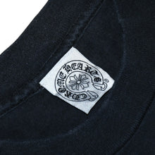 画像をギャラリービューアに読み込む, CHROME HEARTS クロムハーツ 半袖Tシャツ サイズS オールドイングリッシュロゴ スクロールラベル ブラック 美品 中古 4a001533