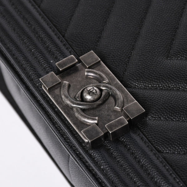 新品同様品 CHANEL シャネル ボーイシャネル チェーンショルダーバッグ ショルダーバッグ シェブロン Vステッチ 24番台 ココマーク ブラック 中古 4a006433