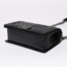 将图片加载到图库查看器中。 新品同様品 CHANEL シャネル ボーイシャネル チェーンショルダーバッグ ショルダーバッグ シェブロン Vステッチ 24番台 ココマーク ブラック 中古 4a006433