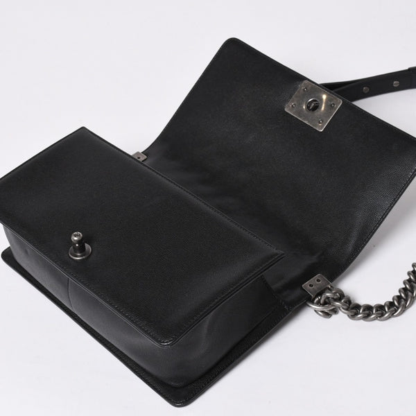 新品同様品 CHANEL シャネル ボーイシャネル チェーンショルダーバッグ ショルダーバッグ シェブロン Vステッチ 24番台 ココマーク ブラック 中古 4a006433