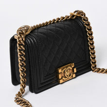 Load the image into the gallery viewer. CHANEL シャネル ボーイシャネル ショルダーバッグ チェーンショルダーバッグ 19番台 キャビアスキン ココマーク ブラック ゴールド金具 美品 中古 4a006436