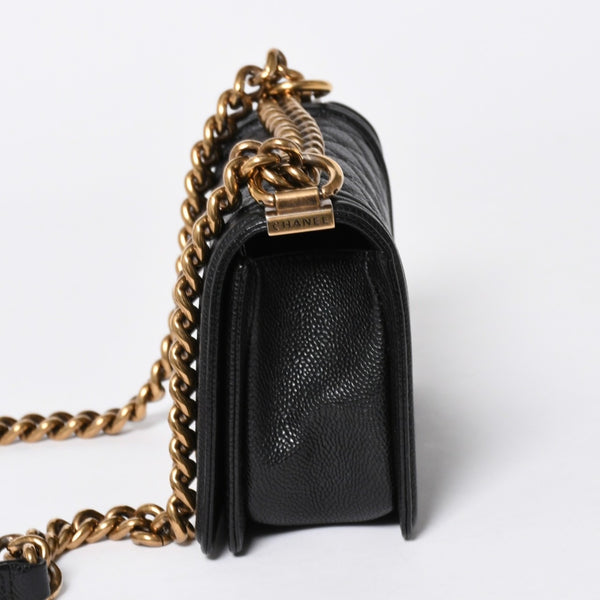 CHANEL シャネル ボーイシャネル ショルダーバッグ チェーンショルダーバッグ 19番台 キャビアスキン ココマーク ブラック ゴールド金具 美品 中古 4a006436