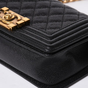 CHANEL シャネル ボーイシャネル ショルダーバッグ チェーンショルダーバッグ 19番台 キャビアスキン ココマーク ブラック ゴールド金具 美品 中古 4a006436