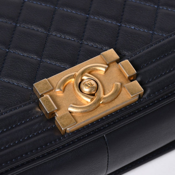 極美品 CHANEL シャネル ボーイシャネル25 Wチェーンショルダーバッグ 26番台 ココマーク A67086 ラムスキン ネイビー 中古 4a006434