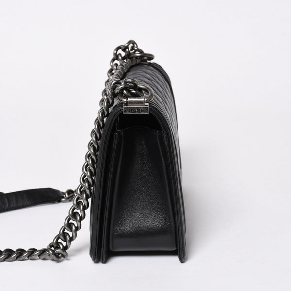 極美品 CHANEL シャネル ボーイシャネル チェーンショルダーバッグ A67086 23番台 ラムスキン ココマーク ブラック シルバー金具 中古 4a006432