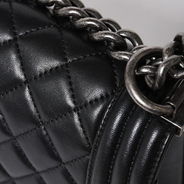 極美品 CHANEL シャネル ボーイシャネル チェーンショルダーバッグ A67086 23番台 ラムスキン ココマーク ブラック シルバー金具 中古 4a006432