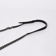 Load the image into the gallery viewer. 極美品 CHANEL シャネル ボーイシャネル チェーンショルダーバッグ A67086 23番台 ラムスキン ココマーク ブラック シルバー金具 中古 4a006432
