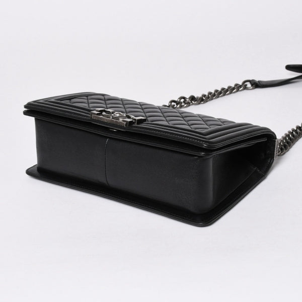 極美品 CHANEL シャネル ボーイシャネル チェーンショルダーバッグ A67086 23番台 ラムスキン ココマーク ブラック シルバー金具 中古 4a006432