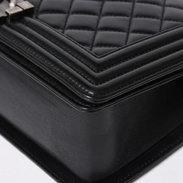 極美品 CHANEL シャネル ボーイシャネル チェーンショルダーバッグ A67086 23番台 ラムスキン ココマーク ブラック シルバー金具 中古 4a006432
