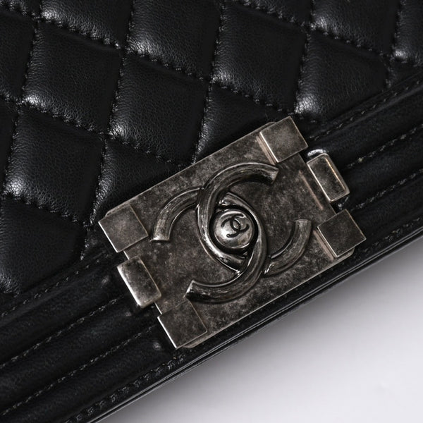 極美品 CHANEL シャネル ボーイシャネル チェーンショルダーバッグ A67086 23番台 ラムスキン ココマーク ブラック シルバー金具 中古 4a006432