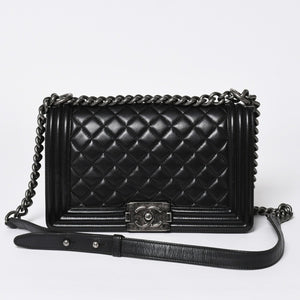 極美品 CHANEL シャネル ボーイシャネル チェーンショルダーバッグ A67086 23番台 ラムスキン ココマーク ブラック シルバー金具 中古 4a006432